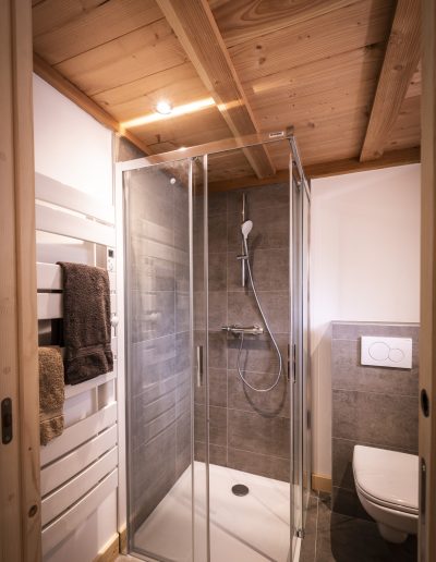 Location appartement Davaloo Samoëns salle de bains 02
